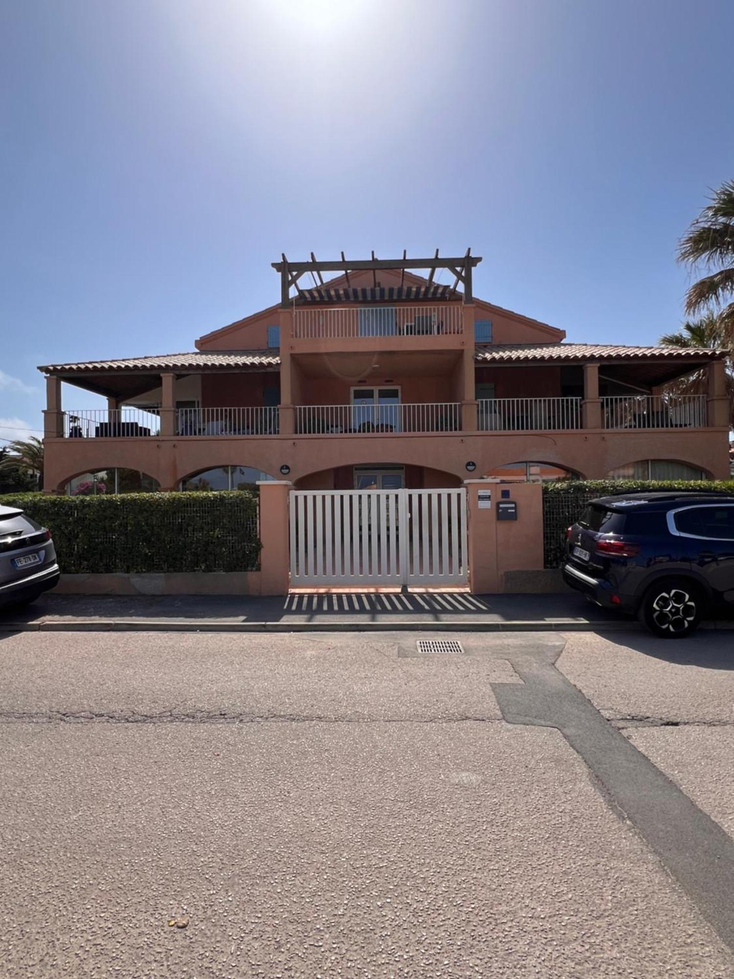 La Bergerie Hyères Exterior foto